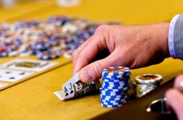 play poker games
